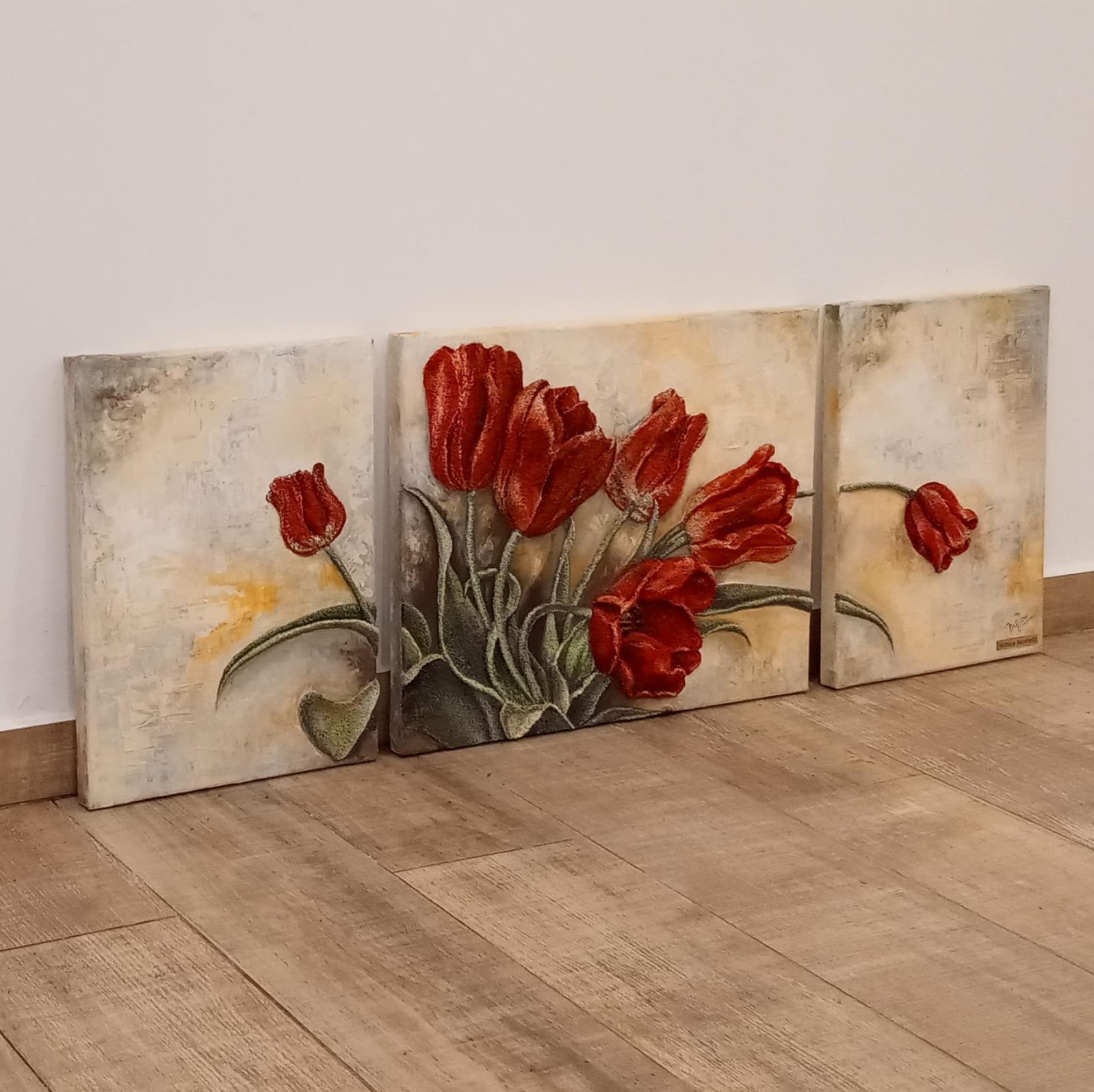 Tríptico en Rocalla Tulipanes Rojos